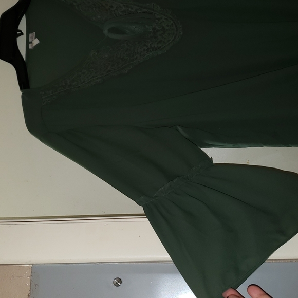 Blouse - Picture 2 of 6